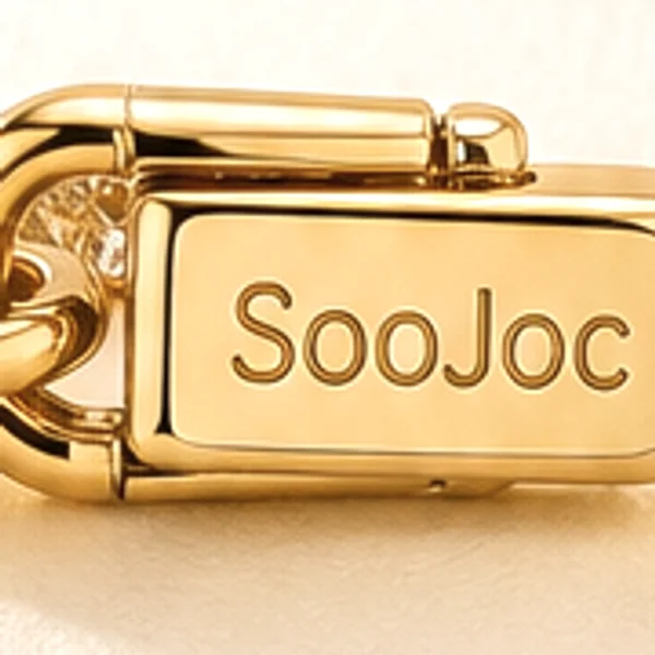 Signed at the clasp