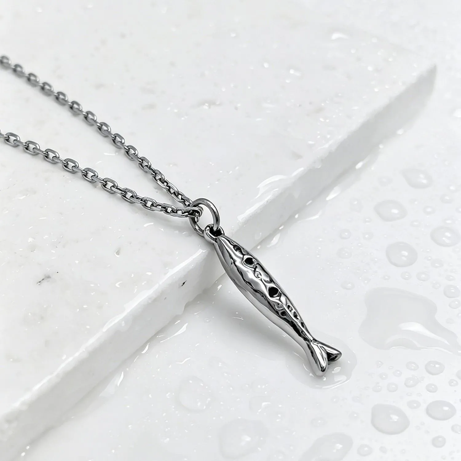 3D Fish Pendant Choker