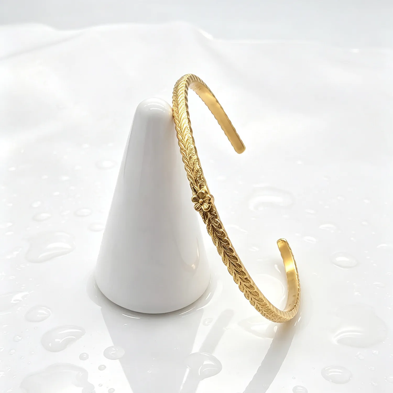 Leaf Motif Open Bangle