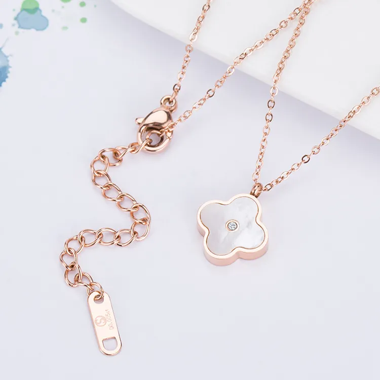 Rose Gold Shell Pendant Necklace