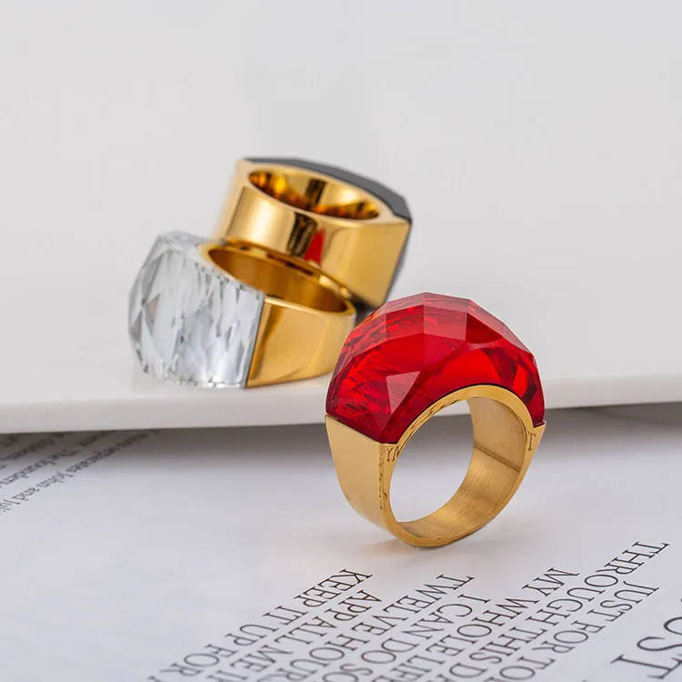 18K Gold Glass Ring