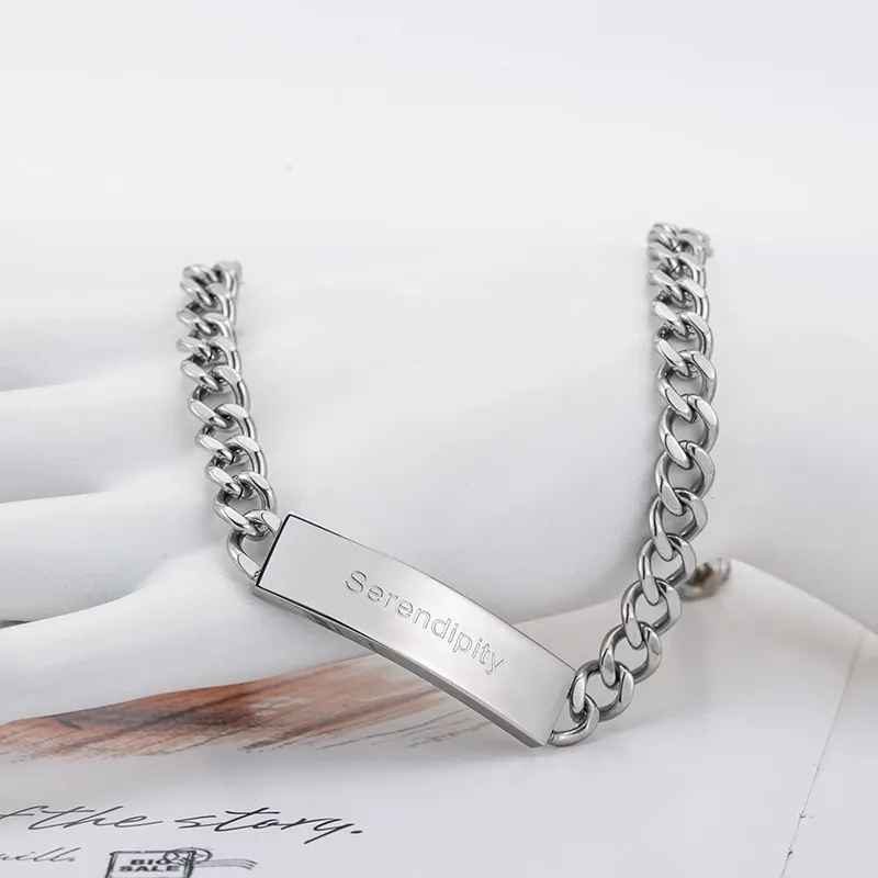 Curved Plate Chain Necklace