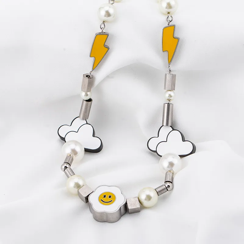 Cloud Sunflower Smiley Pearl Necklace