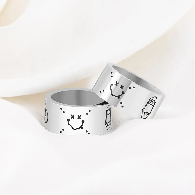 Graffiti Smiley Ring
