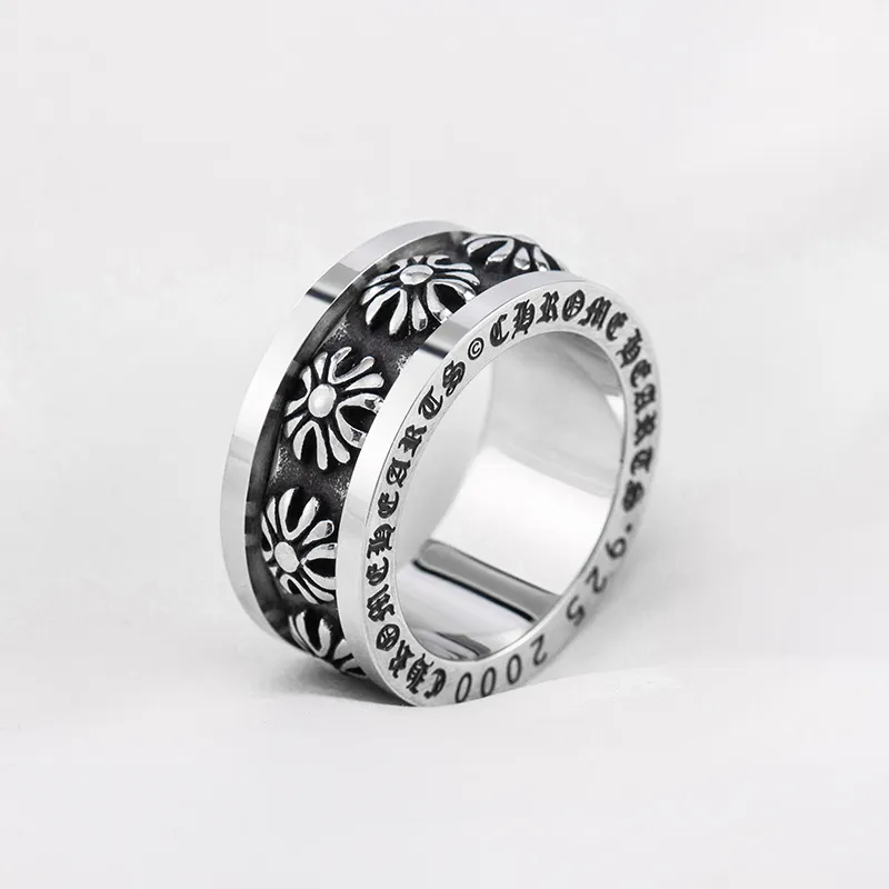 Black Rotatable Cross Ring