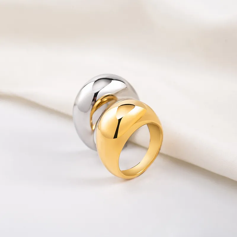 Plain Crescent Moon Ring