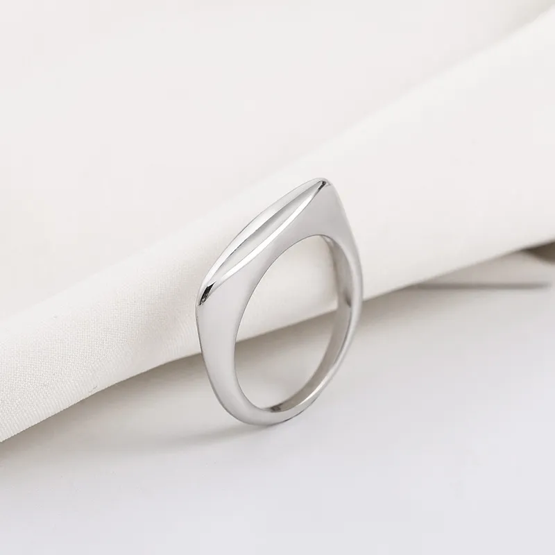 Plain Geometric Bangle