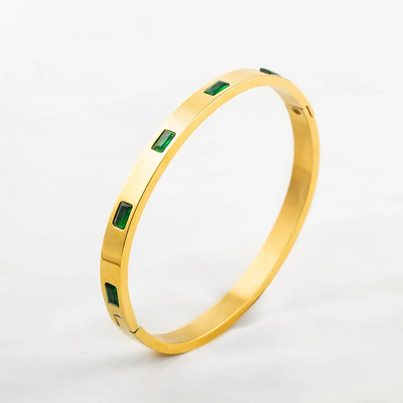 Green Crystal Clasp Bracelet