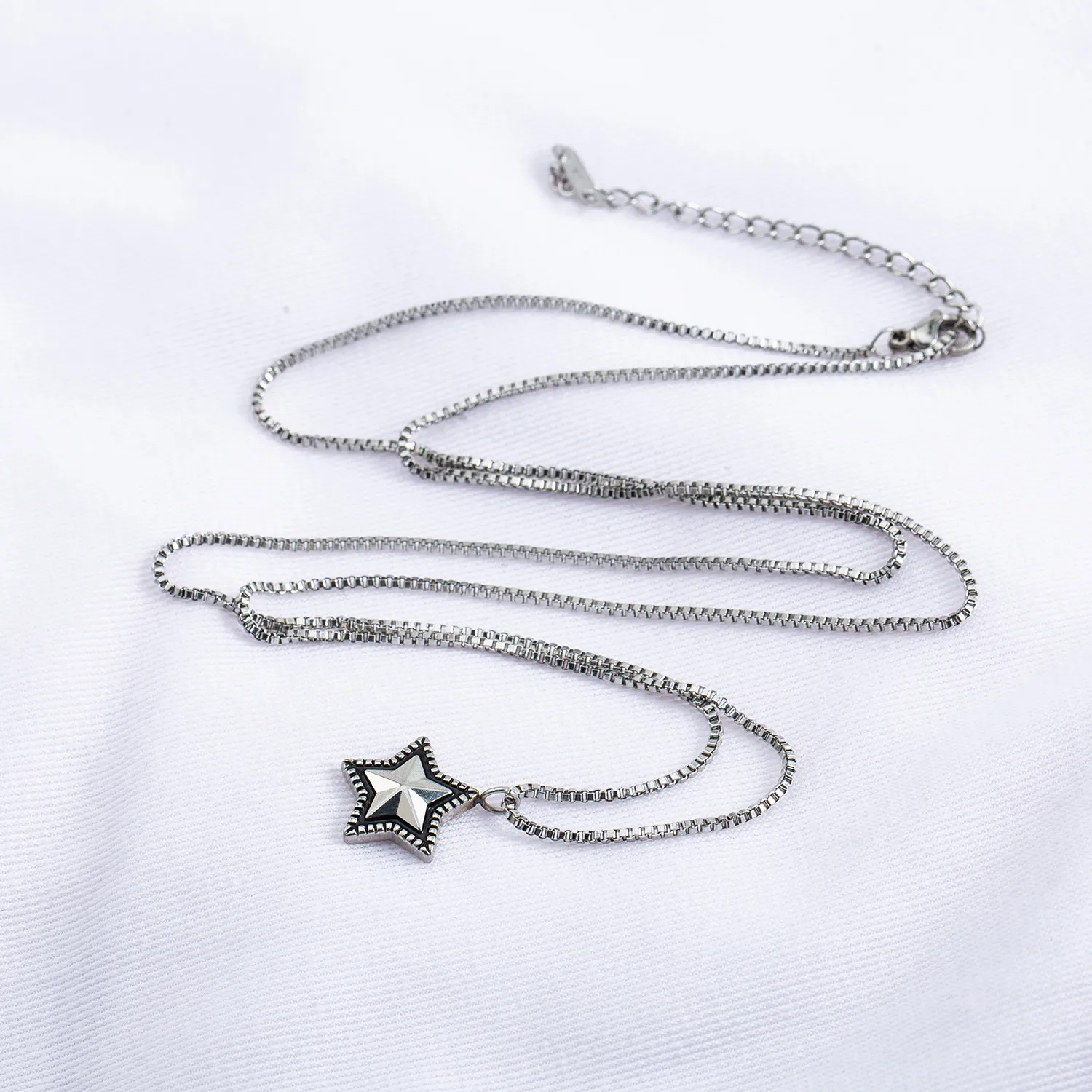 Embossed Five-Point Star Long Necklace