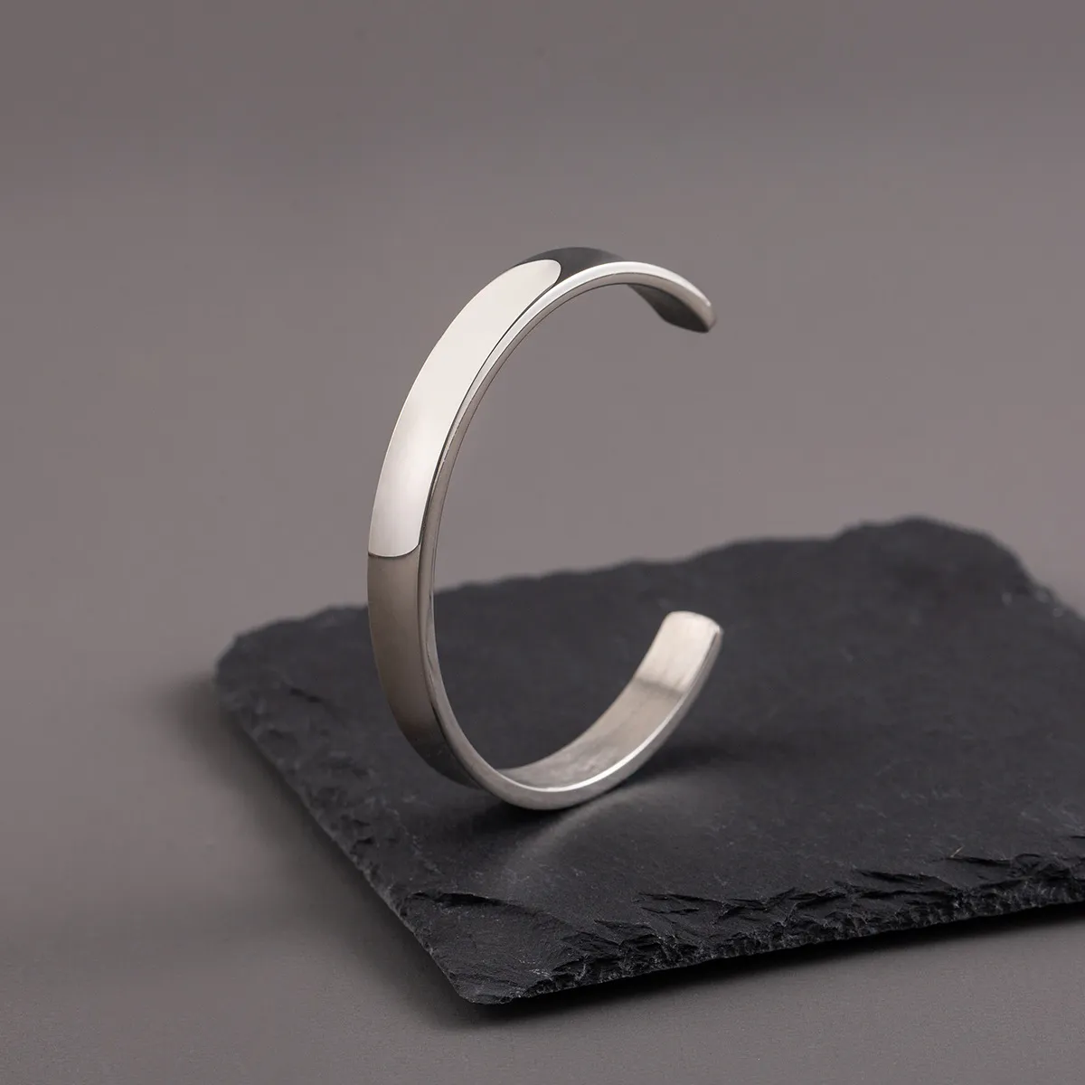 8mm Curved Oval Open Bangle