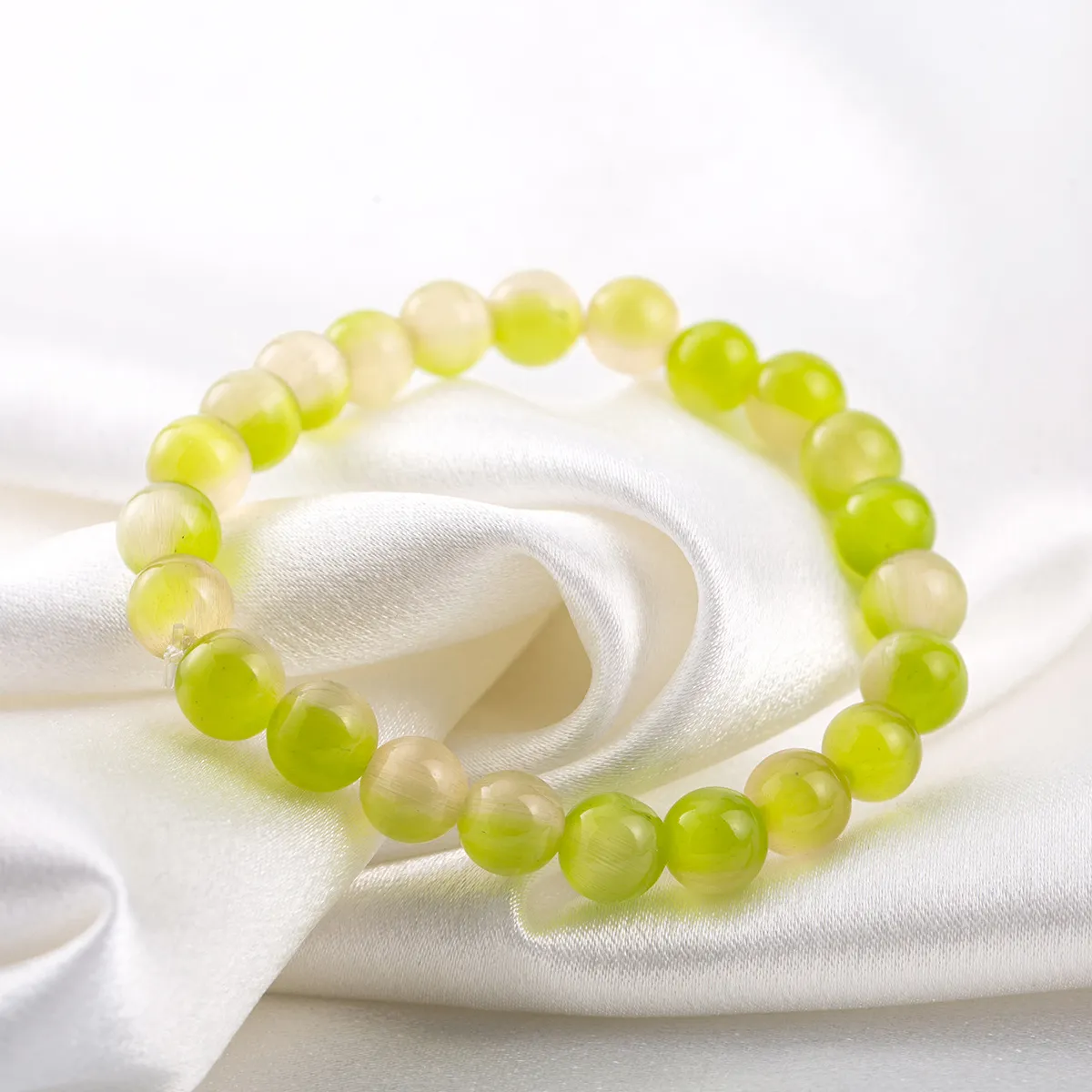 8mm Green Cat's Eye Bead Bracelet